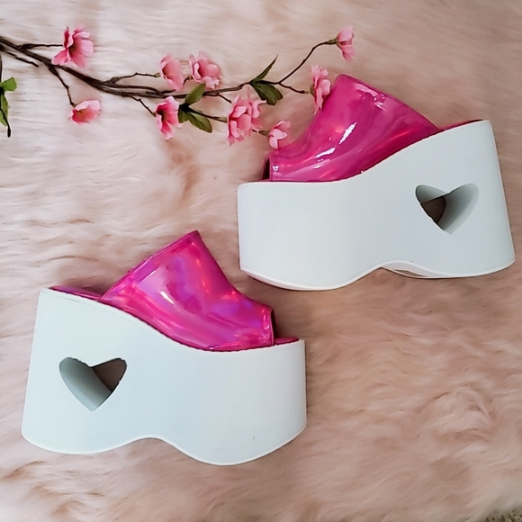 NWOB Heart Cutout Chunky Platform Mules - Picture 3 of 7